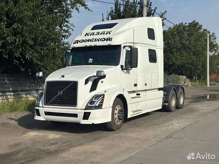 Volvo VNL 64T, 2008