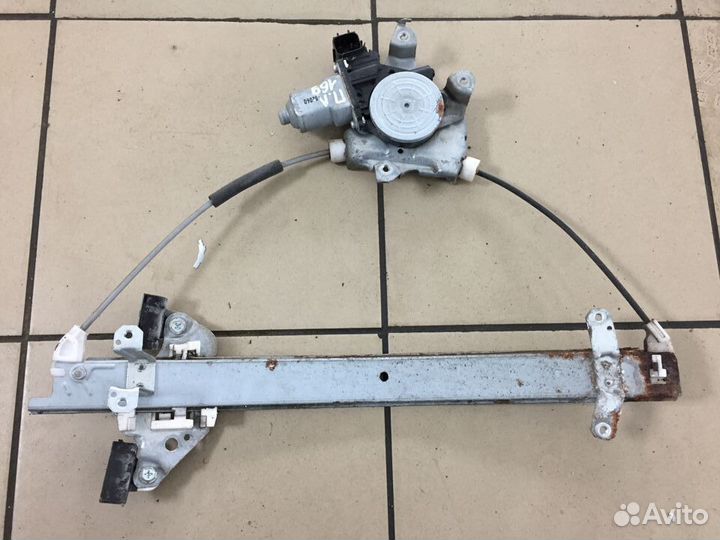 Стеклоподъемник Nissan Almera G15