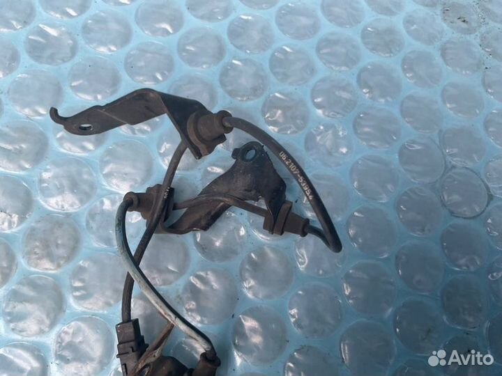 Датчик abs передний левый Honda Crosstour TF2