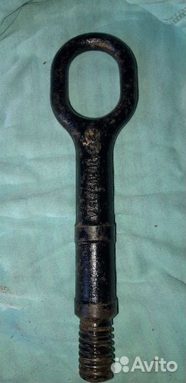 Буксировочный крюк Фольксваген