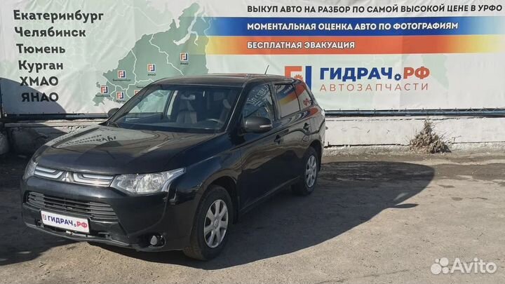 Козырек солнцезащитный правый Mitsubishi Outlander