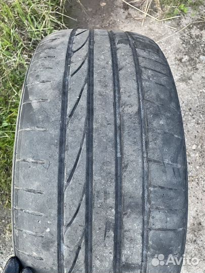 Bridgestone Dueler H/P 255/45 R20