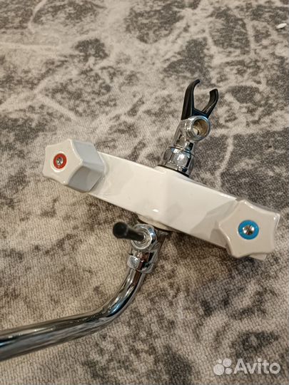 Смеситель для ванны