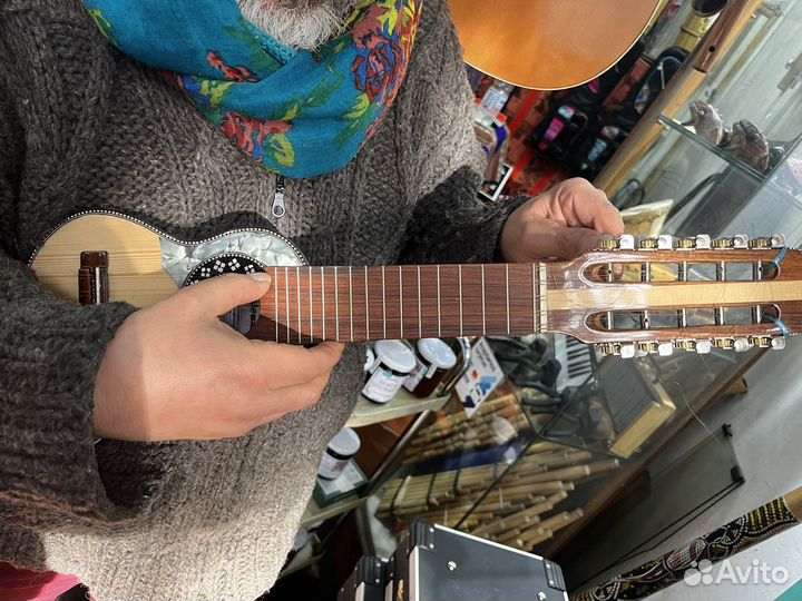 Чаранго (Charango)латиноамериканская гитара