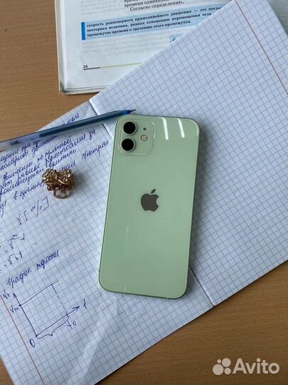iPhone 12, 64 ГБ