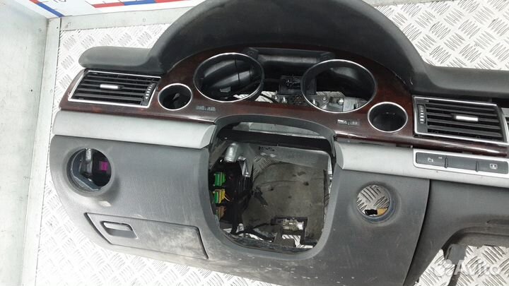 Панель передняя салона (торпедо) Audi A8 D3/4E