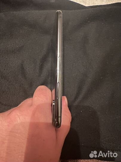 Телефон iPhone xs