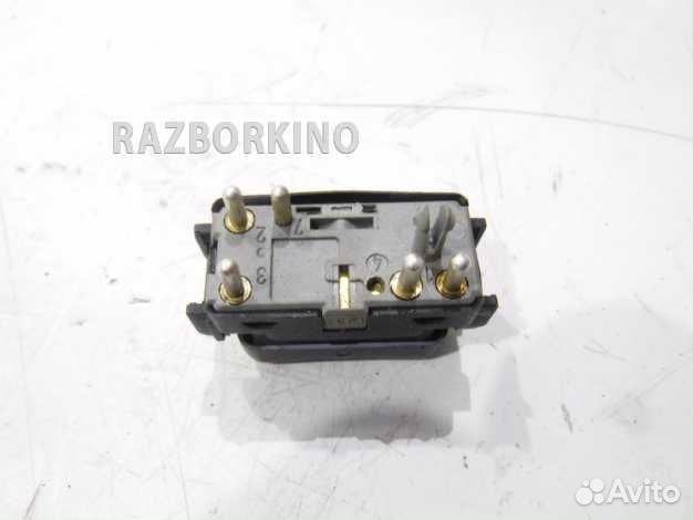 Кнопка стеклоподъемника A1408210251