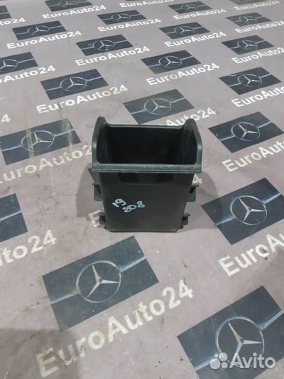 Подстаканник A2086830175 Mercedes-Benz CLK-Class 1