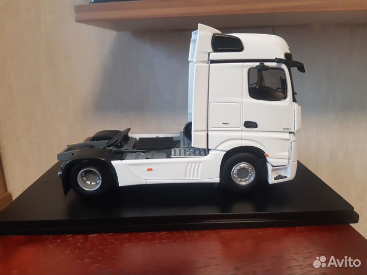Mercedes-Benz Actros 1851 Bigspace 2019 1:43