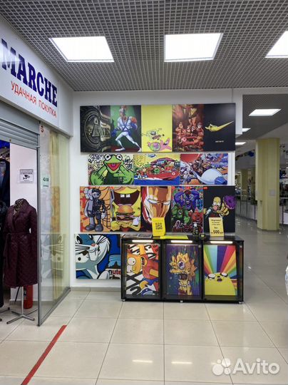 Стелаж с подсветкой