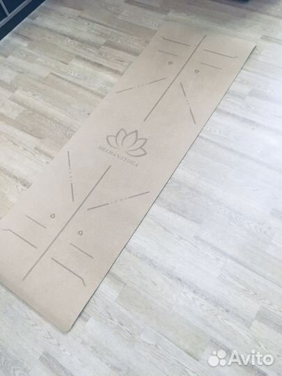 Коврик для йоги пробковый