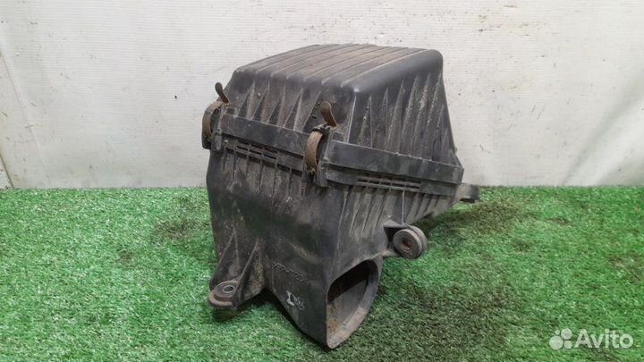 Корпус воздушного фильтра Hyundai Sonata 4 EF 2.0