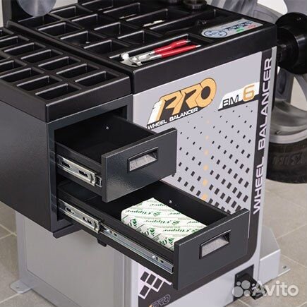 Техно Вектор BM4 Балансировочный стенд автомат