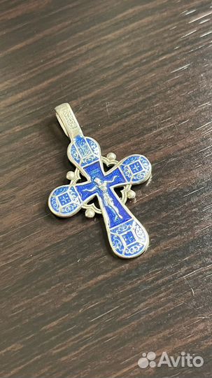 Серебряный крест с эмалью