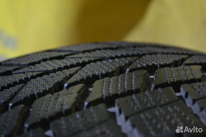 Toyo Observe Garit KX 225/50 R17