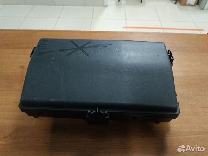 Новый блок предохранителей Шевроле Круз 09-16