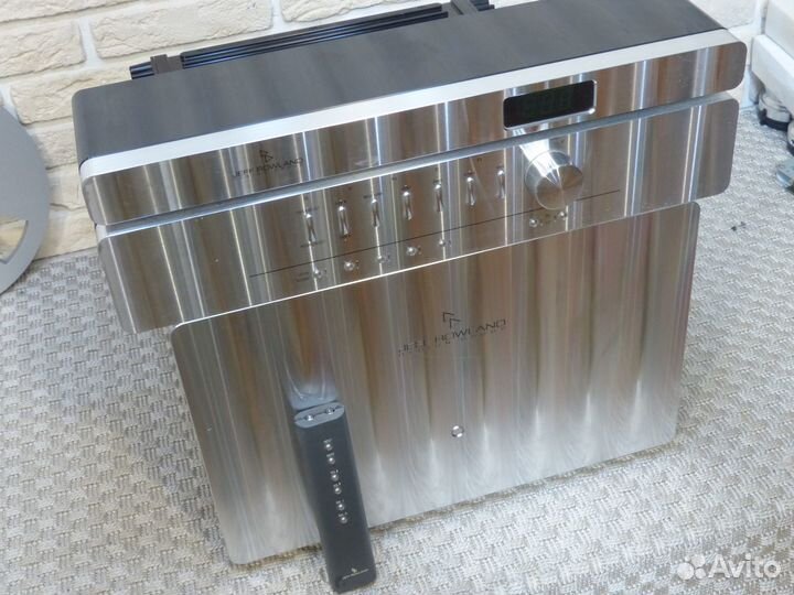 Jeff Rowland 302 для B&W Nautilus ampp 300W