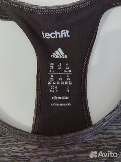 Спортивный топ новый