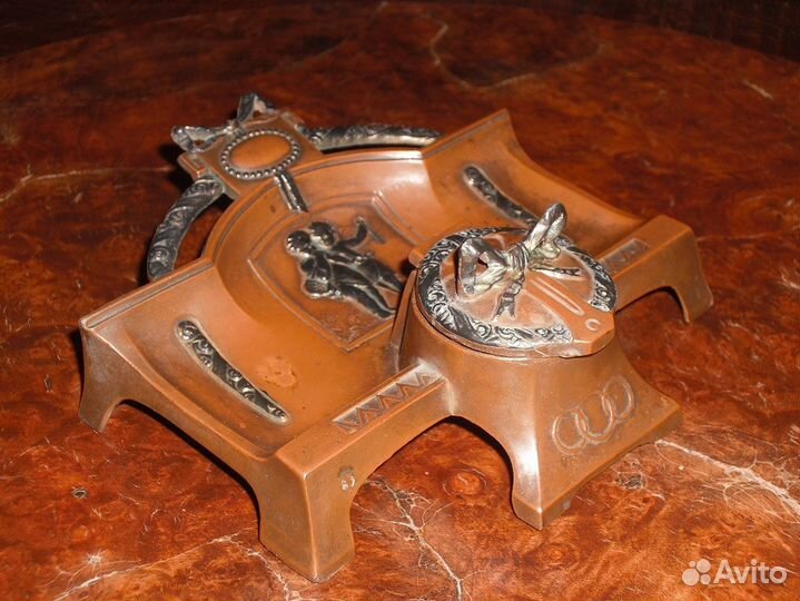 Старинная чернильница