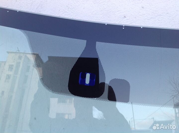 Mitsubishi ASX-лобовое стекло с датчиком дождя