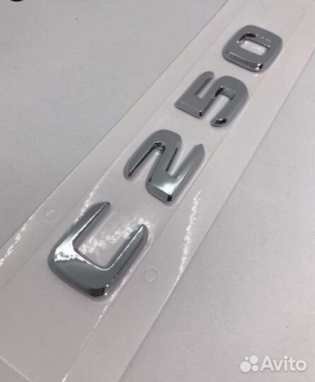 Надпись шильдик C250 для Mercedes