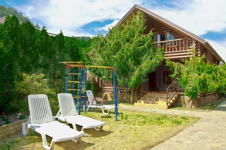 Дом 140 м² на участке 5 сот.