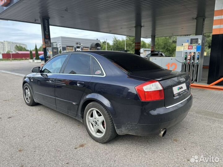 Audi A4 1.8 AT, 1996, 250 000 км