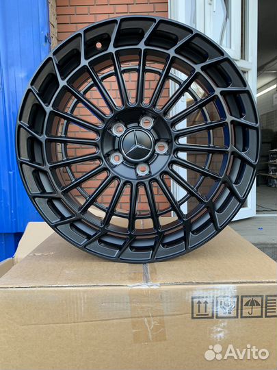 Разноширокие диски R19 Mercedes