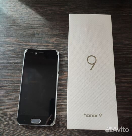 HONOR 9, 4/64 ГБ