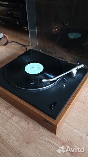 Проигрыватель винила yamaha CS-70p
