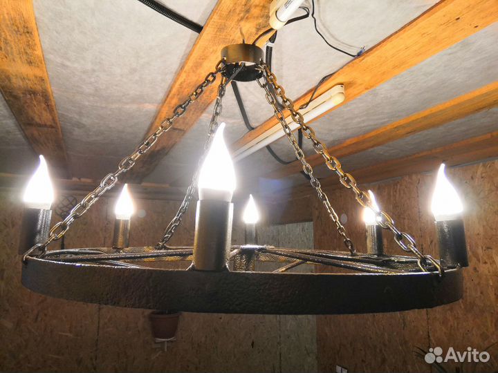 Люстра колесо