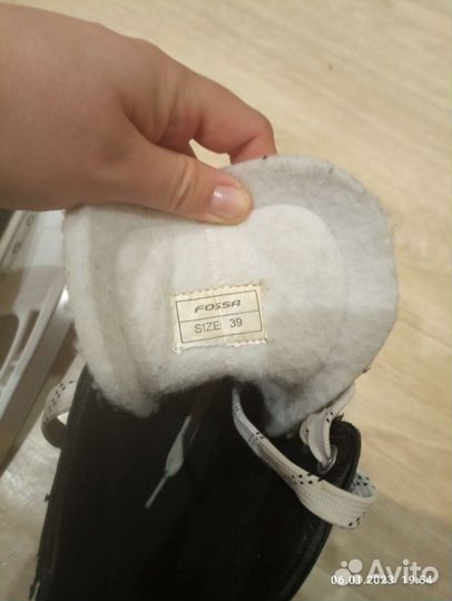 Коньки хоккейные