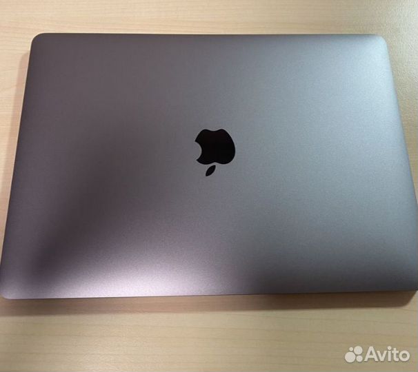 Apple MacBook PRO 13 (2019)