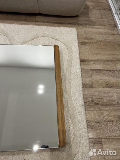 Зеркало с рамой из массива