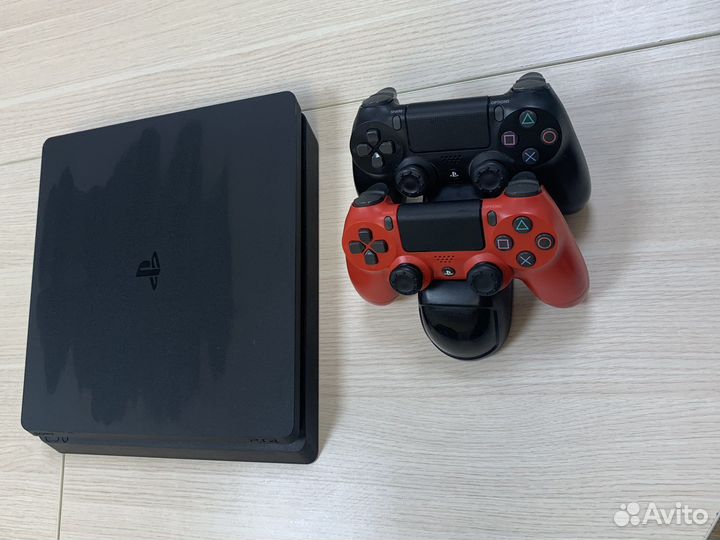 Sony Playstation 4 slim + 2 геймпада + зарядка