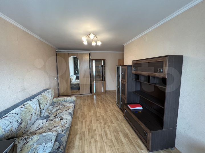 2-к. квартира, 50 м², 6/9 эт.