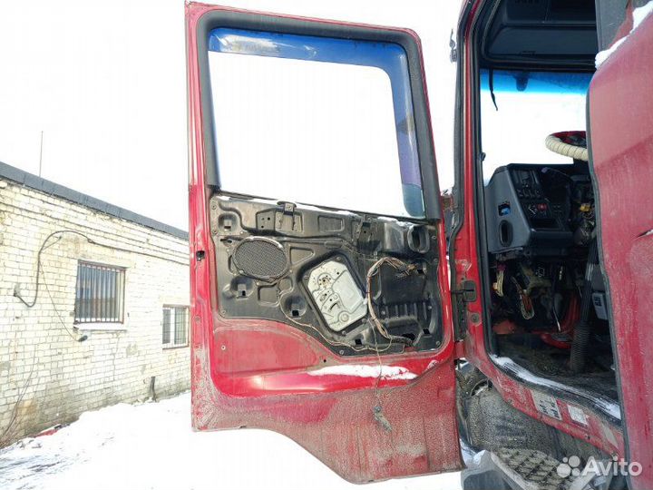 Каркас левой двери Scania G380