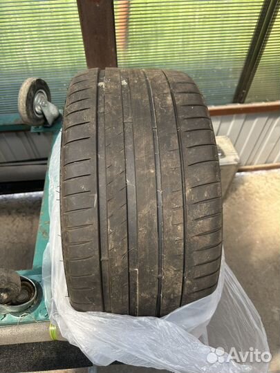 Michelin Pilot Sport 4 225/40 R19 и 255/35 R19