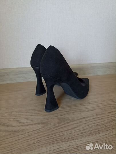 Туфли женские 37 размер новые