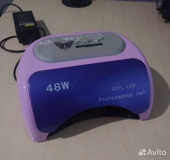 Гибридная лампа для маникюра с подставкой
