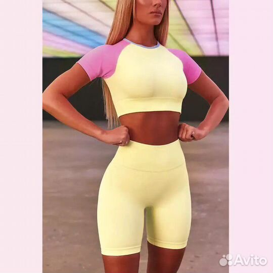 Продам новый костюм