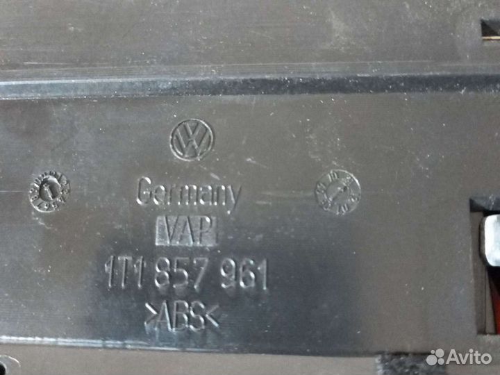 Пепельница передняя VW Touran