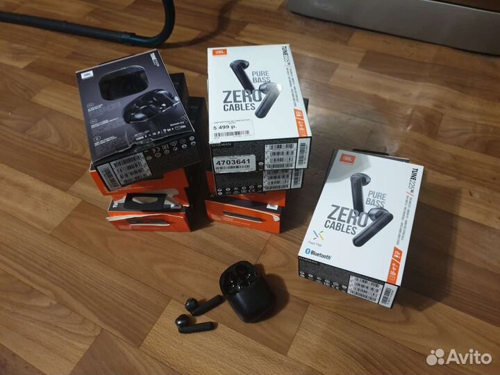 Лот наушников JBL tune 225 оригинал