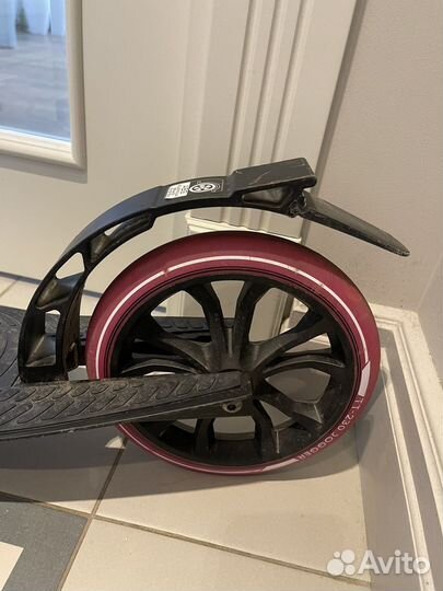 Самокат бу Jogger 230