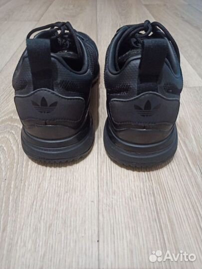 Кроссовки Adidas zx 700hd оригинал