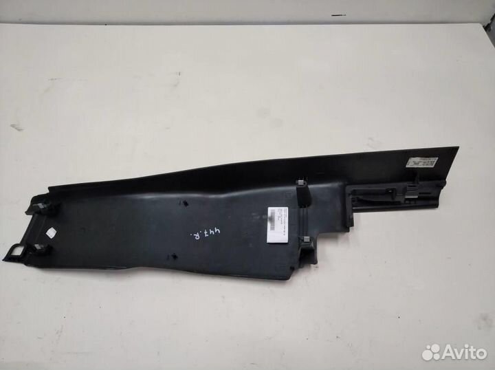 Накладка средней стойки W447 V-class 622.951 20