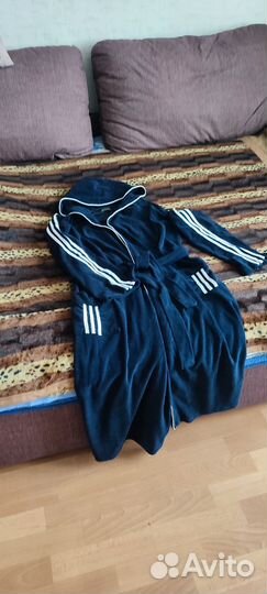 Халат 50р новый