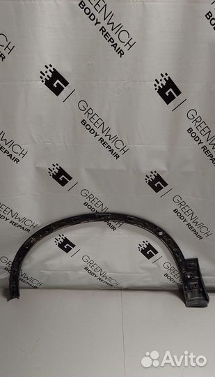 Накладка на крыло передняя правая Volvo XC40