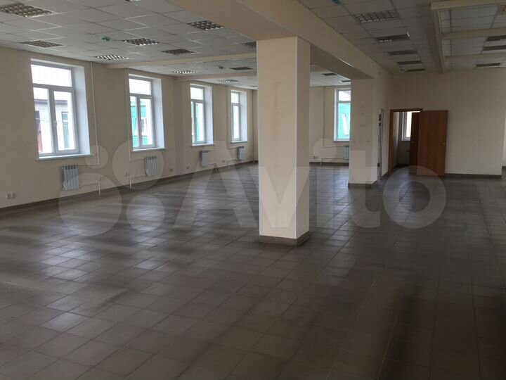 Торговая площадь, 130 м²